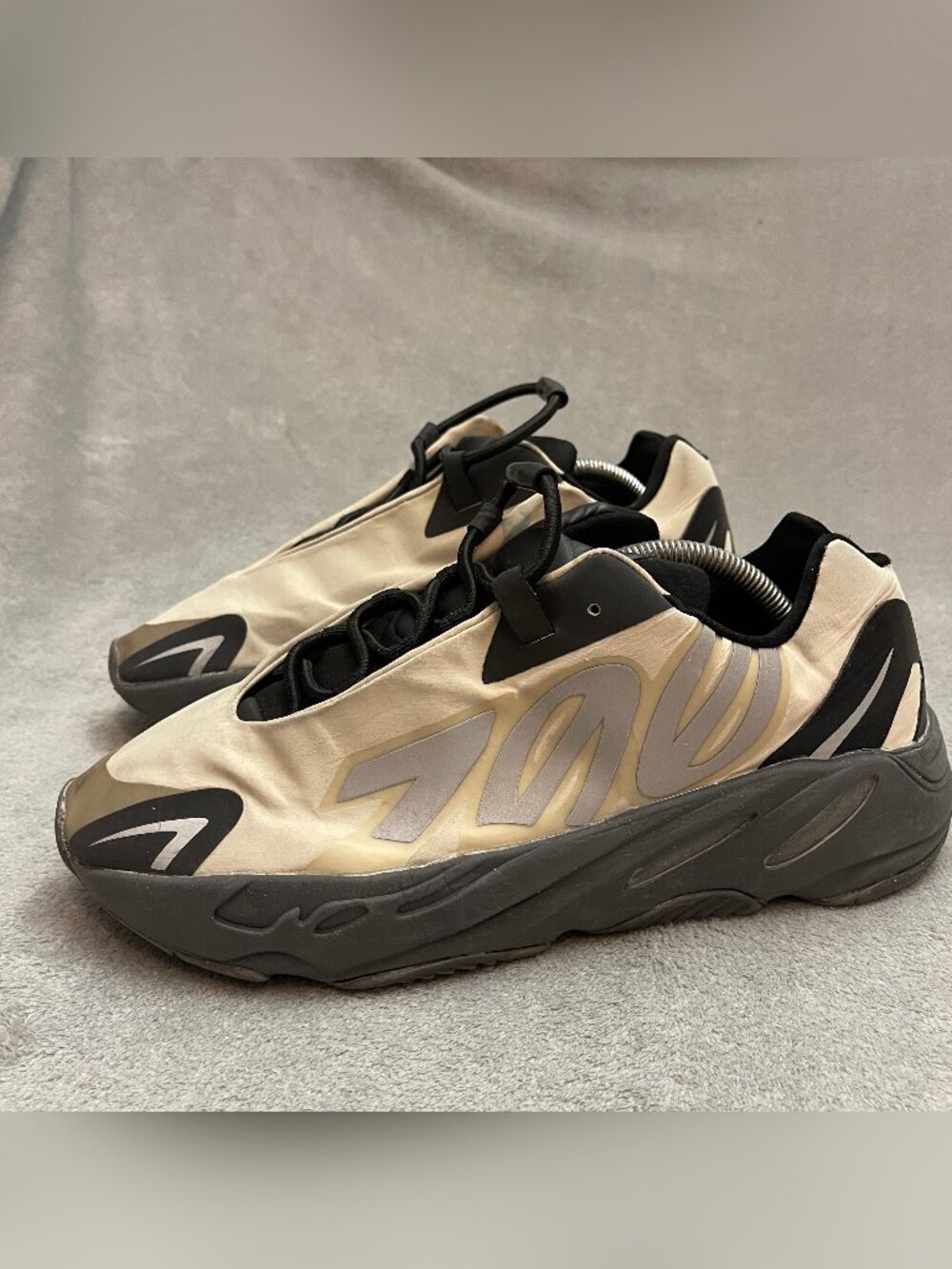 Adidas Yeezy Boost 700 MNVN Bone Men's Size 10 Sneakers